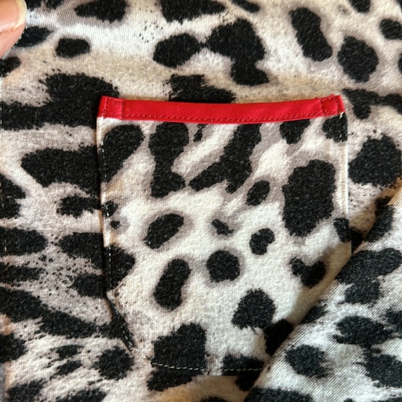 Soma Animal Print Long Sleeves and Pants Pajama Set Size XS Black and White - Picture 9 of 16